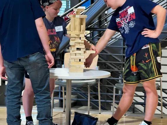 Playing giant Jenga