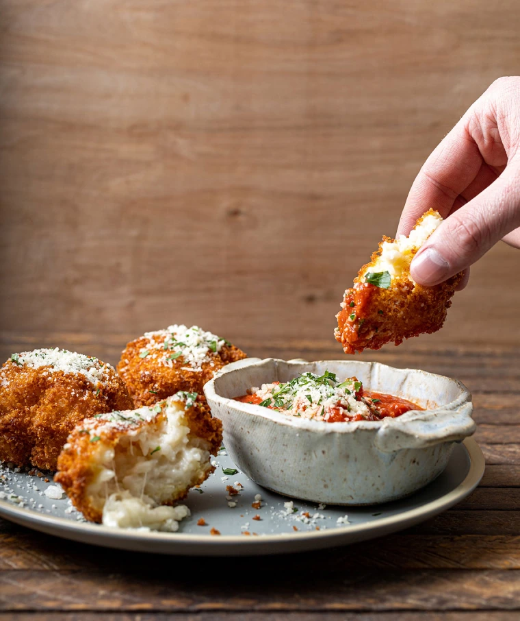 Dipping food