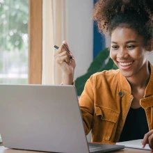 Student with laptop